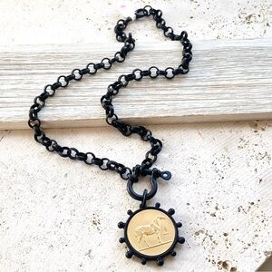 Black and Gold Pendant Necklace